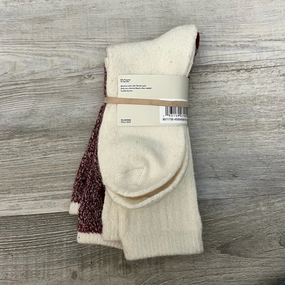 Lucky Brand 2 Pair Boot Socks Super Soft Cozy Crew Marled Red OS